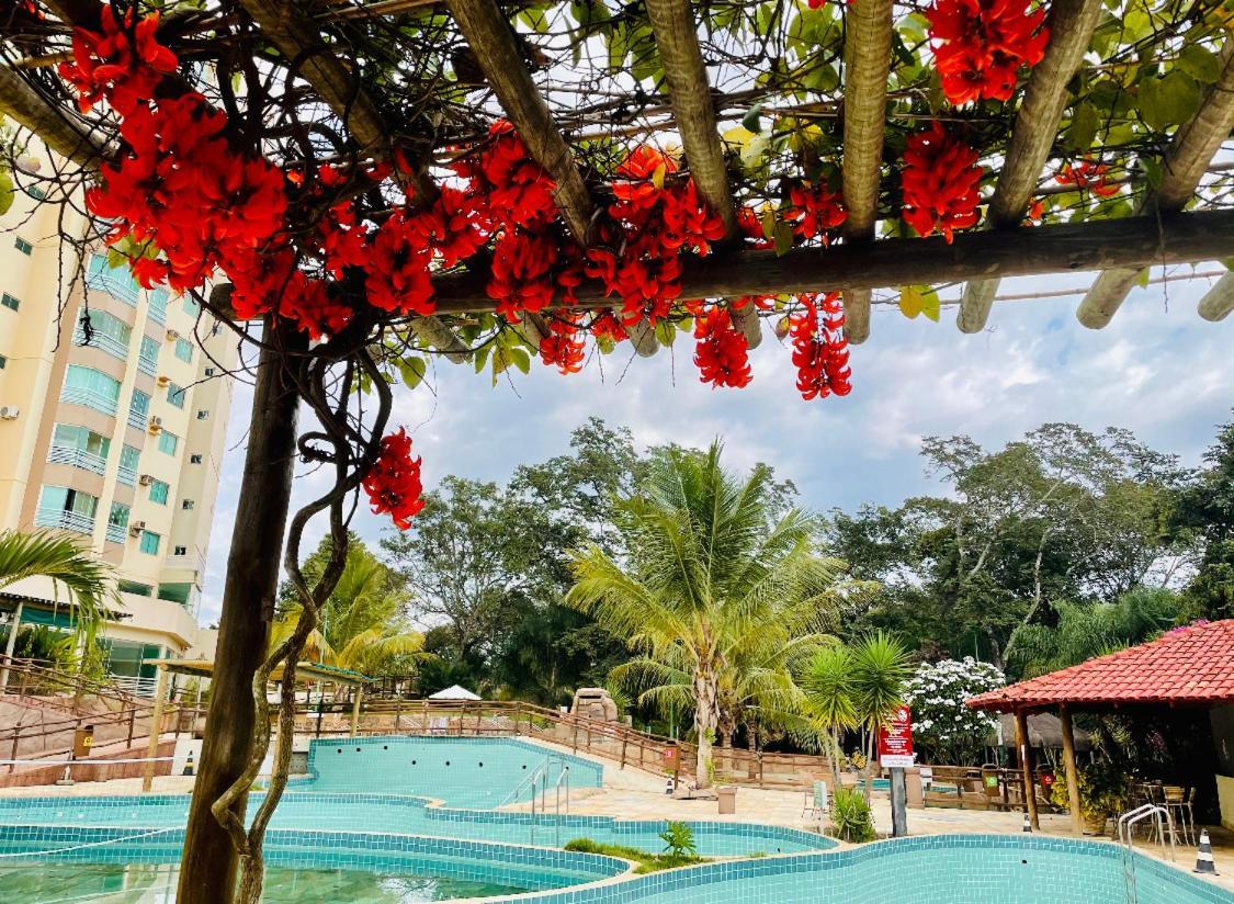 Condominio Thermas Do Bosque - Apto 204 カルダス・ノバス エクステリア 写真